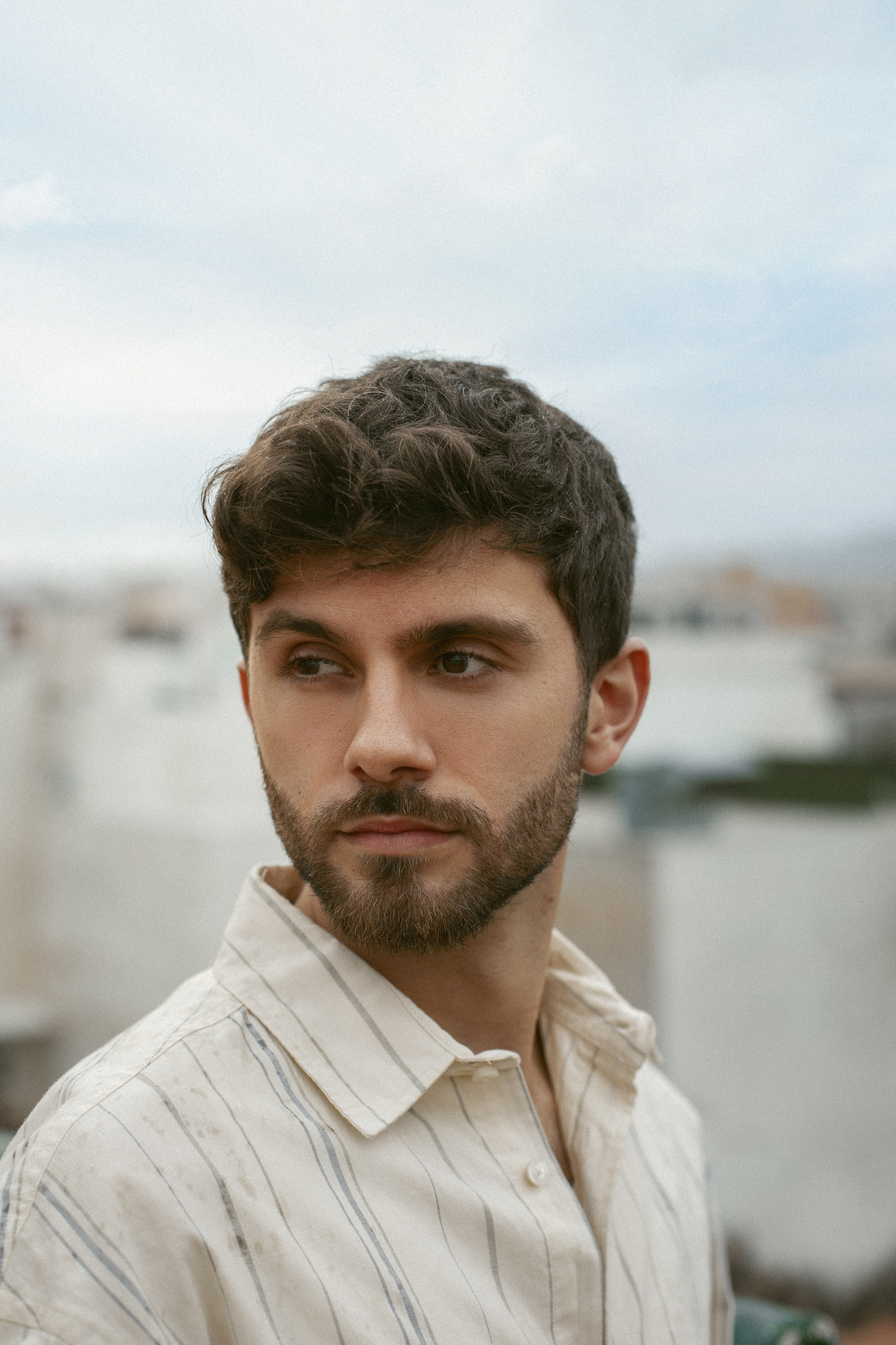 portrait-handsome-bearded-man-outside